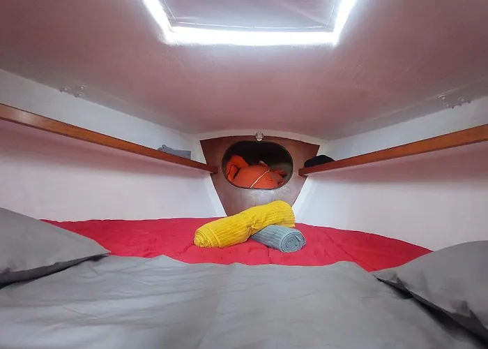 Fractal - Vintage Sailboat In Belem Botel *